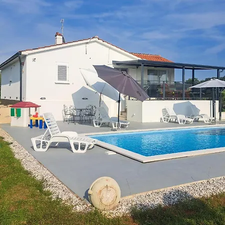 Fortuna Visnjan Ferienhaus *