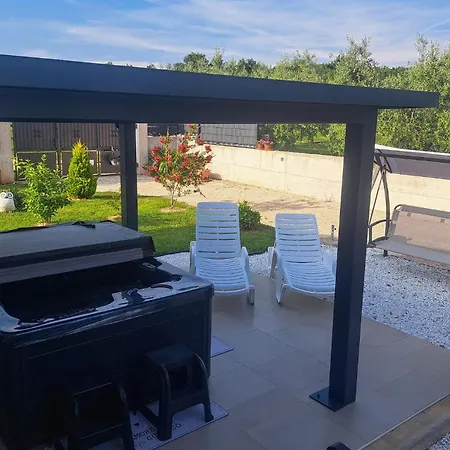 Будинок відпочинку Fortuna Visnjan